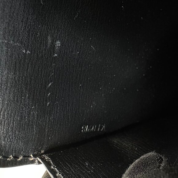 Authentic Louis Vuitton Capuchin Epi Noir Leather Crossbody - Picture 14 of 16